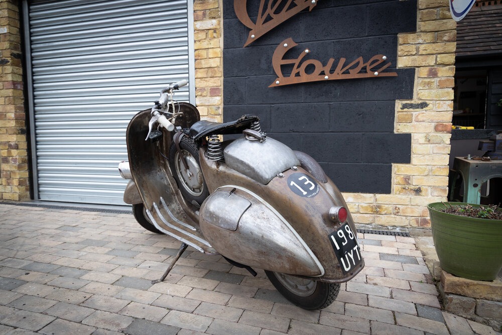 1955 Piaggio Vespa Image 2